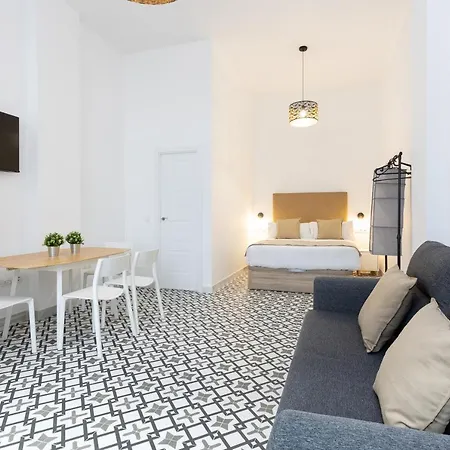 Apartment Holidays2malaga Picasuss Loft New Built Close Huelin And Promenade *